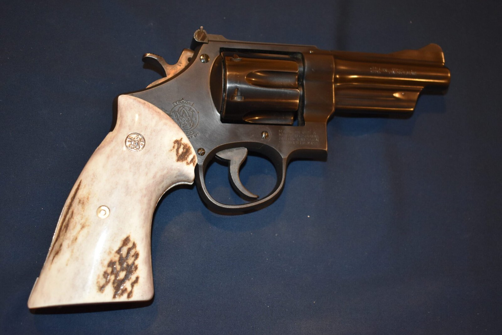 SMITH & WESSON N FRAME TARGET ELK STAG GRIPS SWNTS1 - Image 7