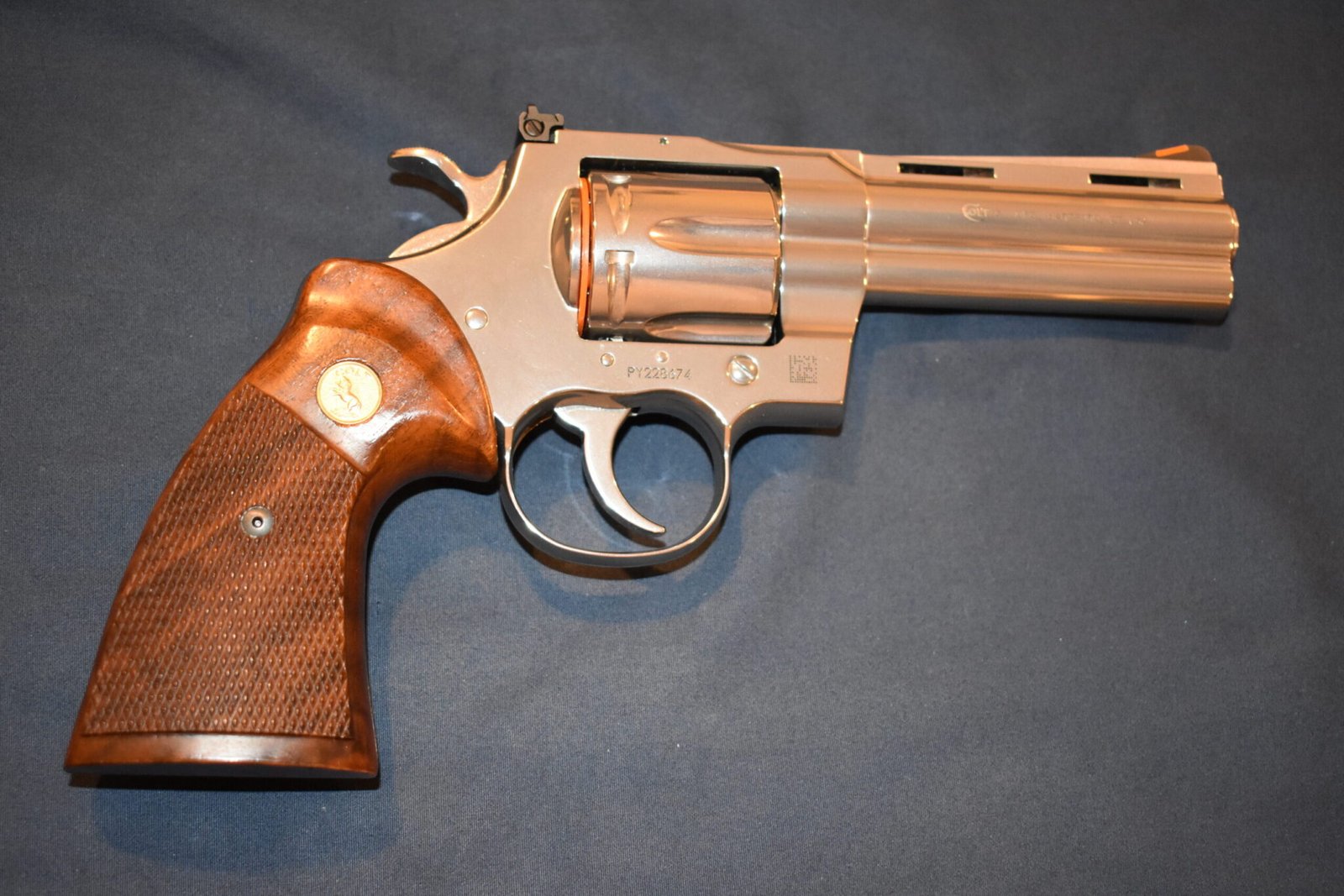 COLT FACTORY I FRAME TARGET GRIPS FOR A COLT PYTHON CPT6 - Image 7