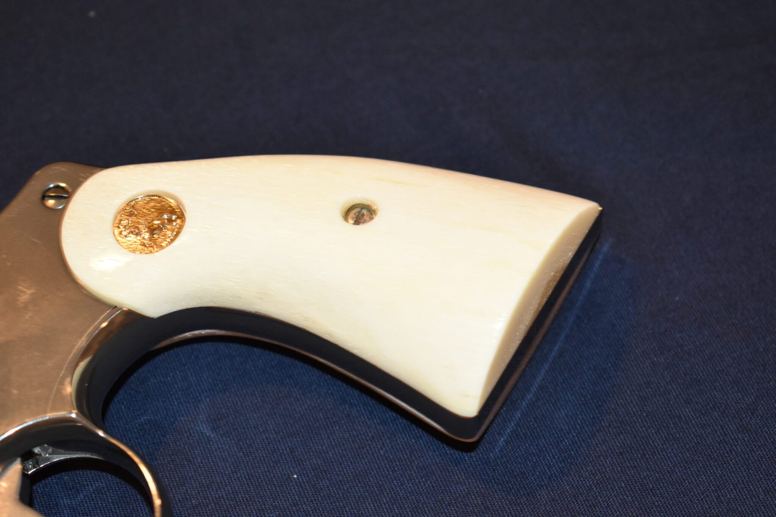 COLT PYTHON PREMIUM GRADE GIRAFFE BONE GRIPS CPGB9 - Image 12