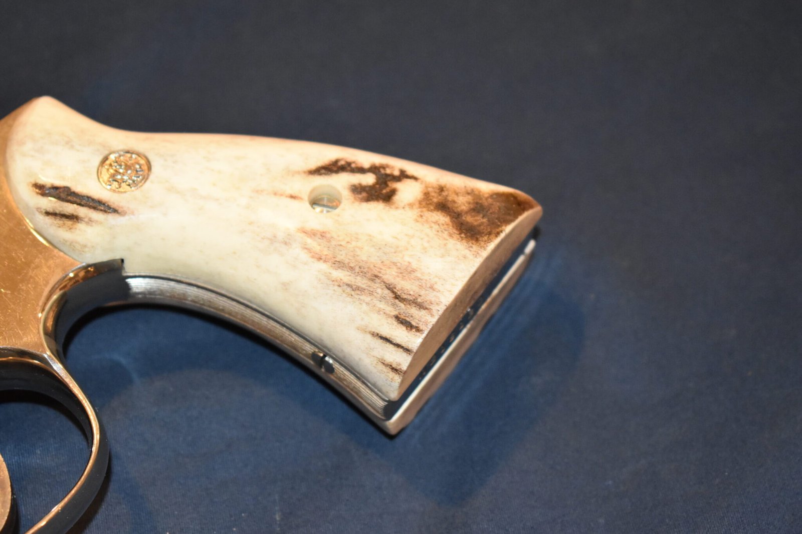 SMITH & WESSON N FRAME SAMBAR STAG GRIPS SWNSS15 - Image 12