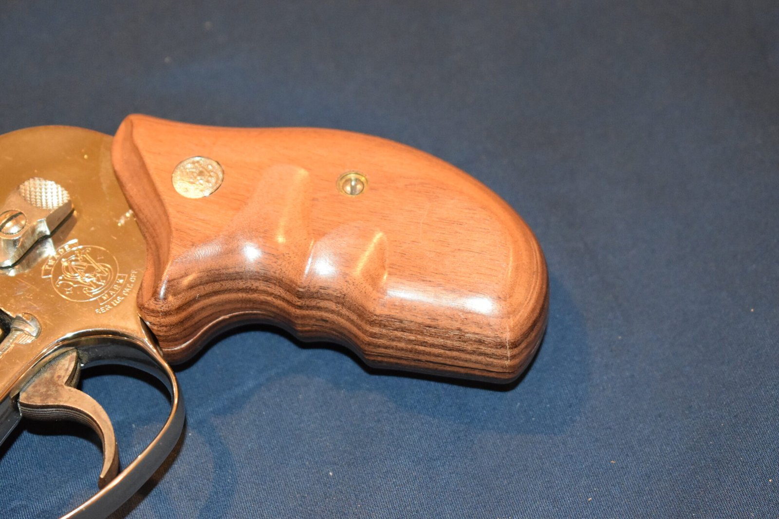 SMITH & WESSON J FRAME ROUND BUTT COMBAT GRIPS JC7 - Image 12