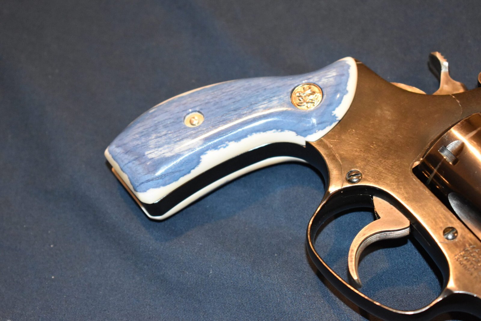 SMITH & WESSON J FRAME GIRAFFE BONE GRIPS JGB13 - Image 11