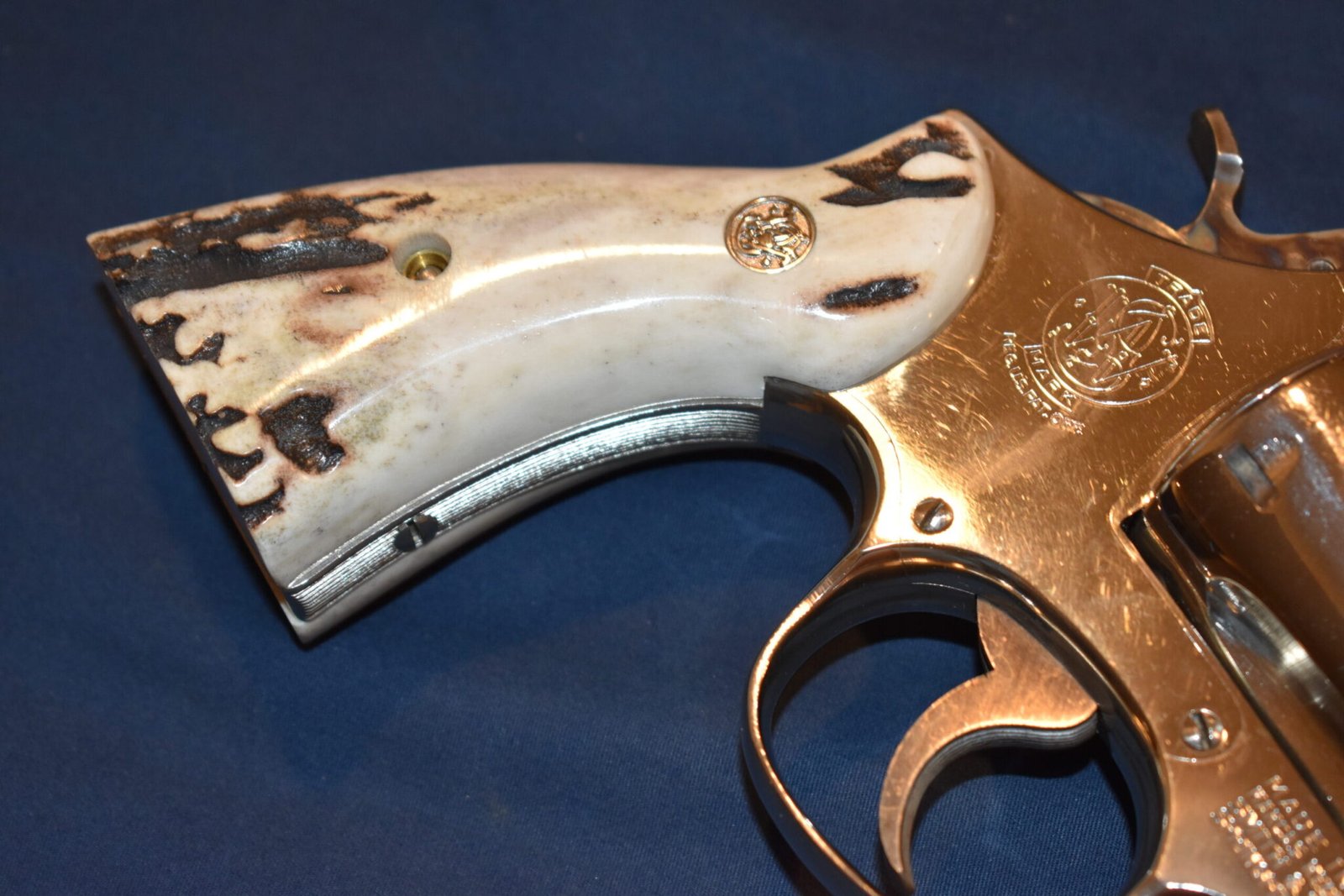 SMITH & WESSON N FRAME SAMBAR STAG GRIPS SWNSS15 - Image 11
