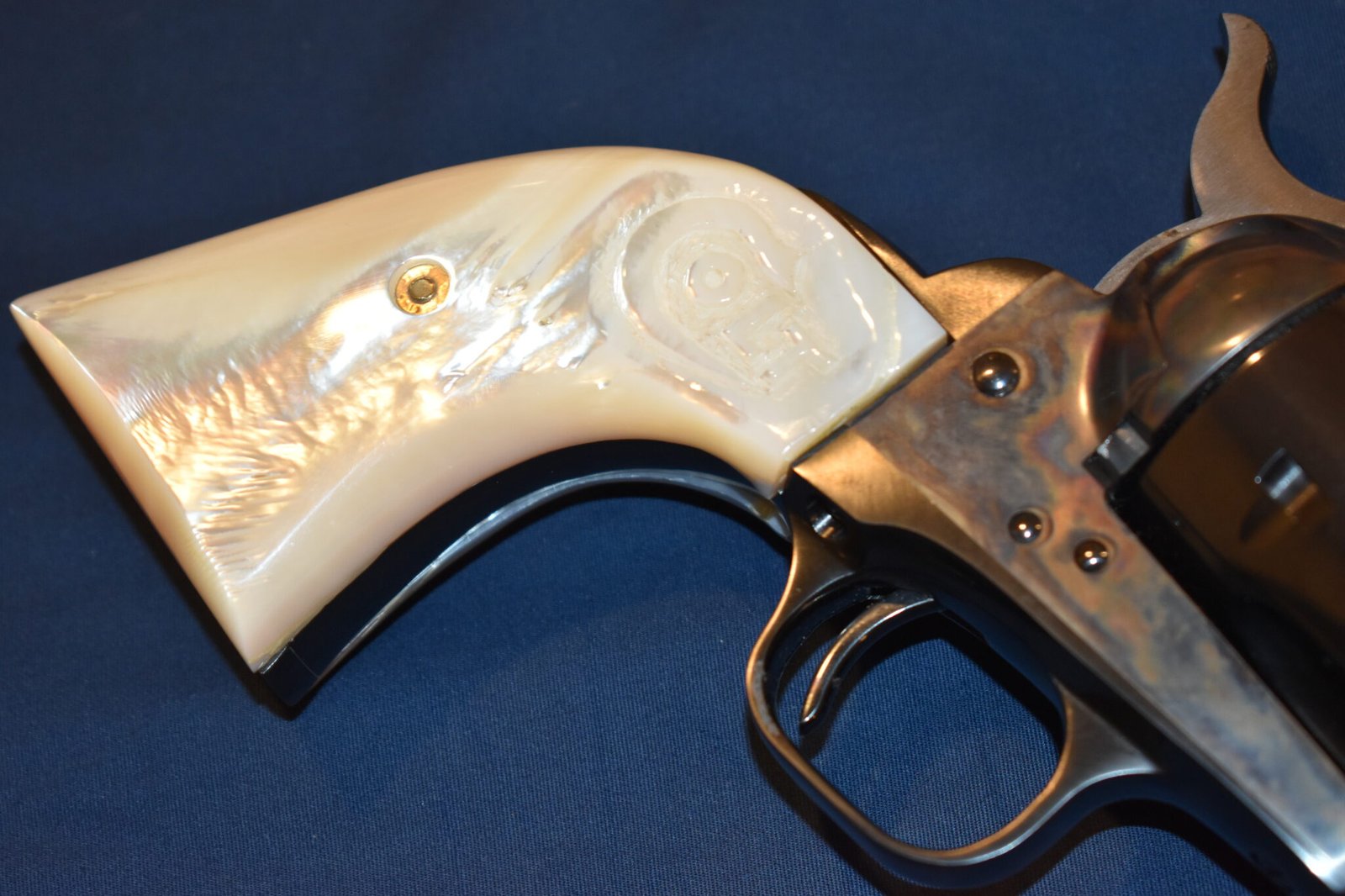 COLT SINGLE ACTION ARMY (S.A.A.) MOTHER OF PEARL GRIPS SAAMP5 - Image 12