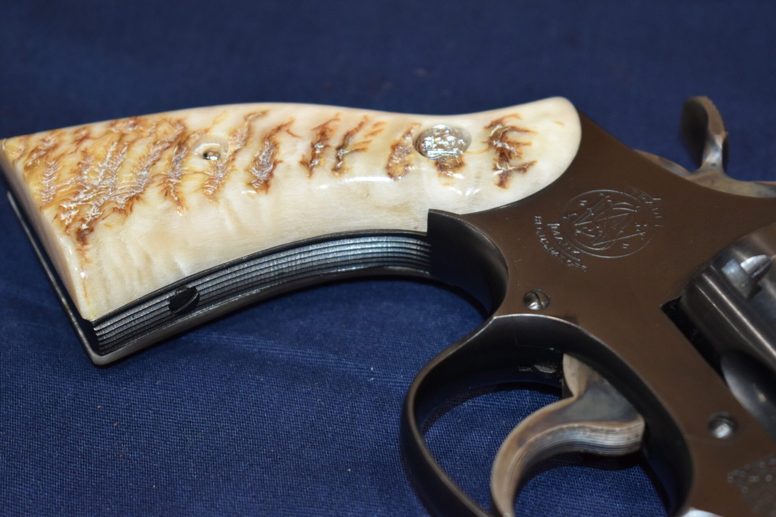 SMITH & WESSON K FRAME SQUARE BUTT PREMIUM GRADE RAMS HORN GRIPS KSQRH6 - Image 11