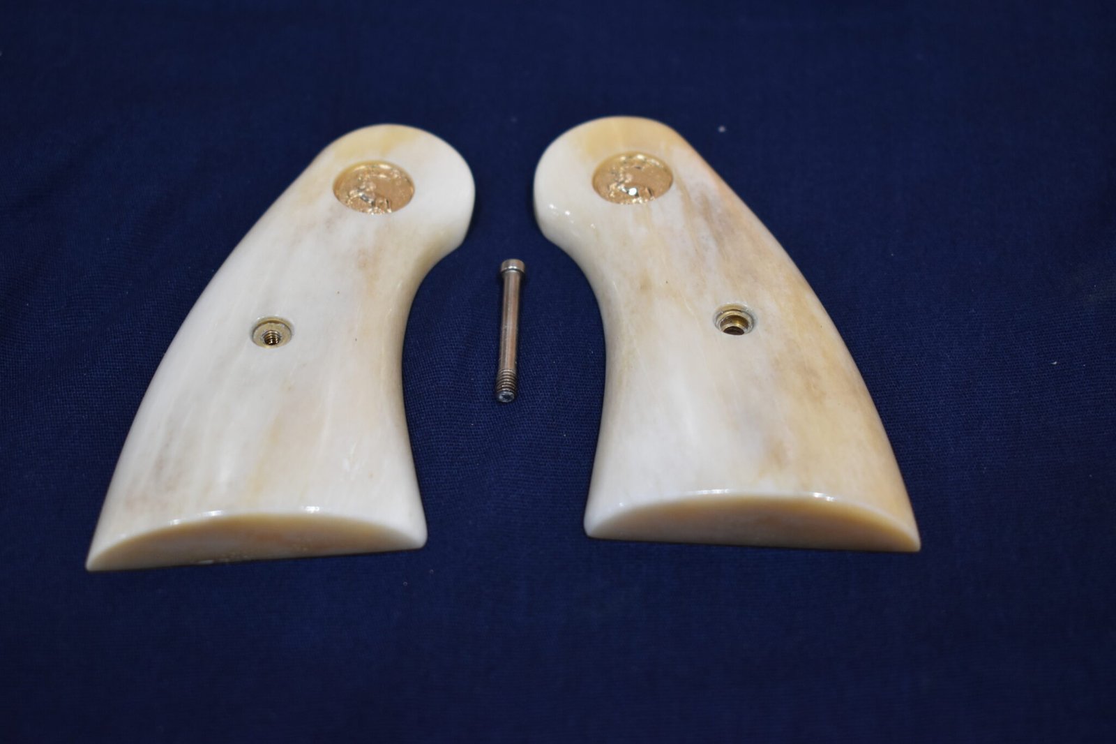 COLT PYTHON PREMIUM GRADE GIRAFFE BONE GRIPS CPGB15 - Image 2