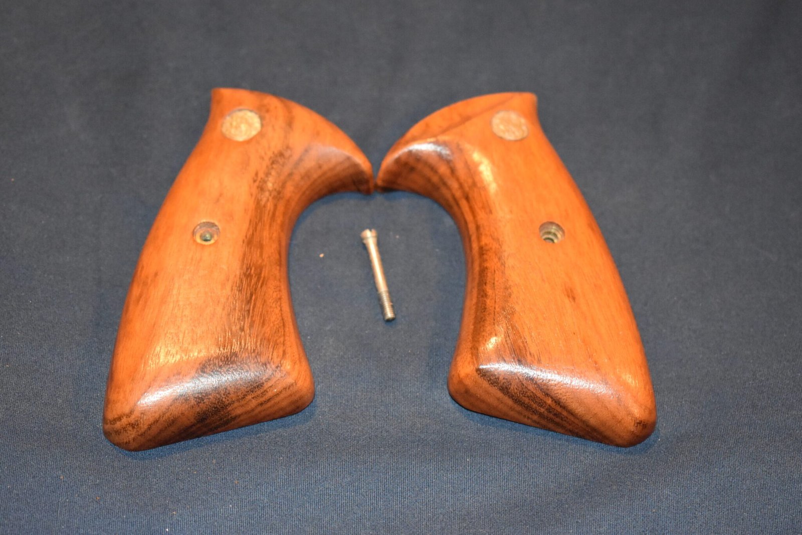 SMITH & WESSON J FRAME TARGET GRIP JT21 - Image 2