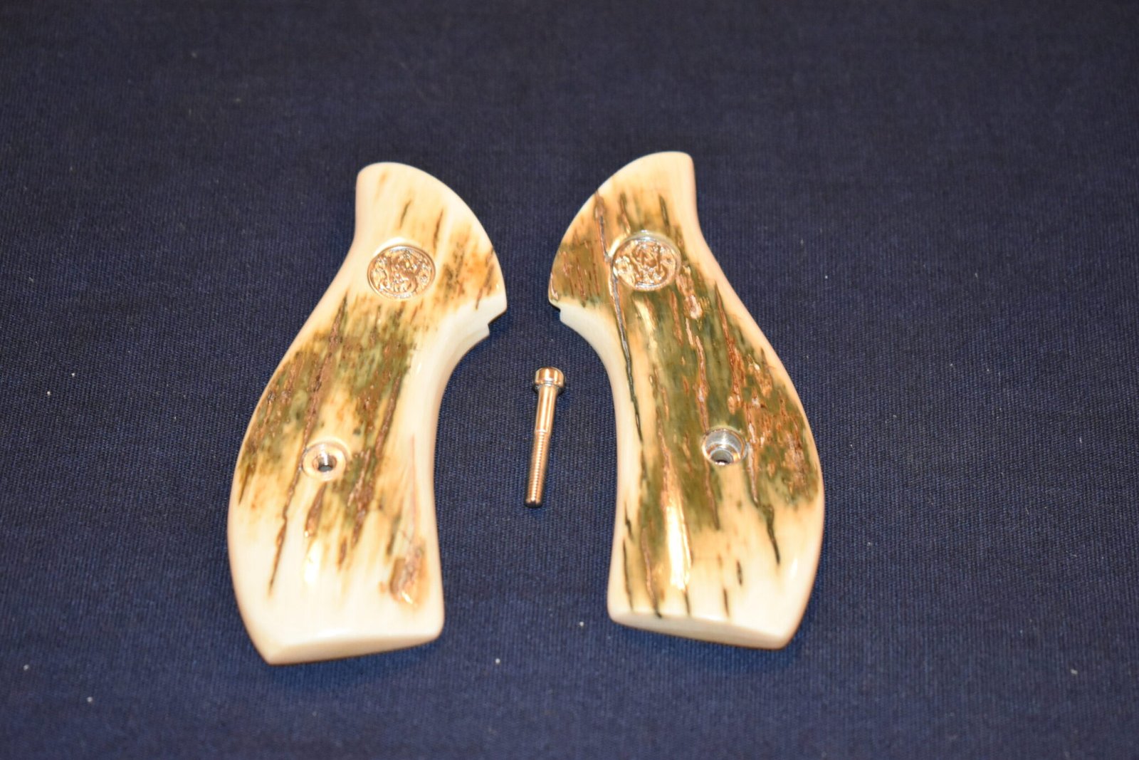 SMITH & WESSON J FRAME MAMMOTH IVORY GRIPS JMI6 - Image 2