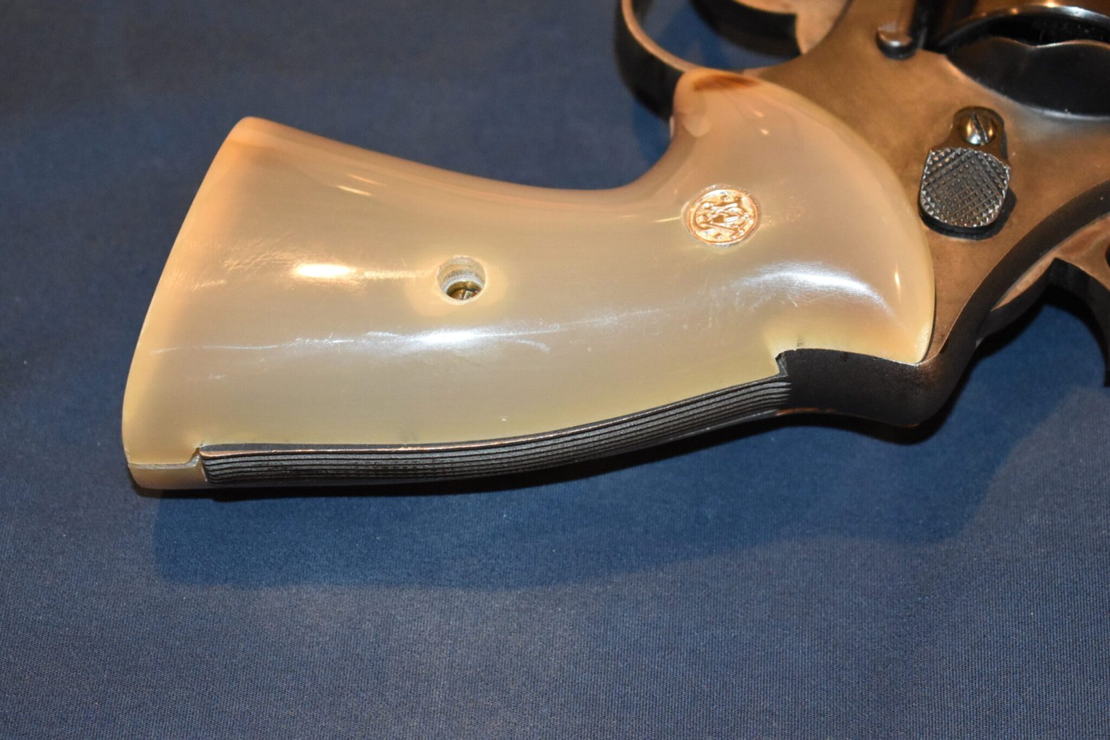 SMITH & WESSON N FRAME TARGET BUFFALO HORN GRIPS SWNTBH1 - Image 5