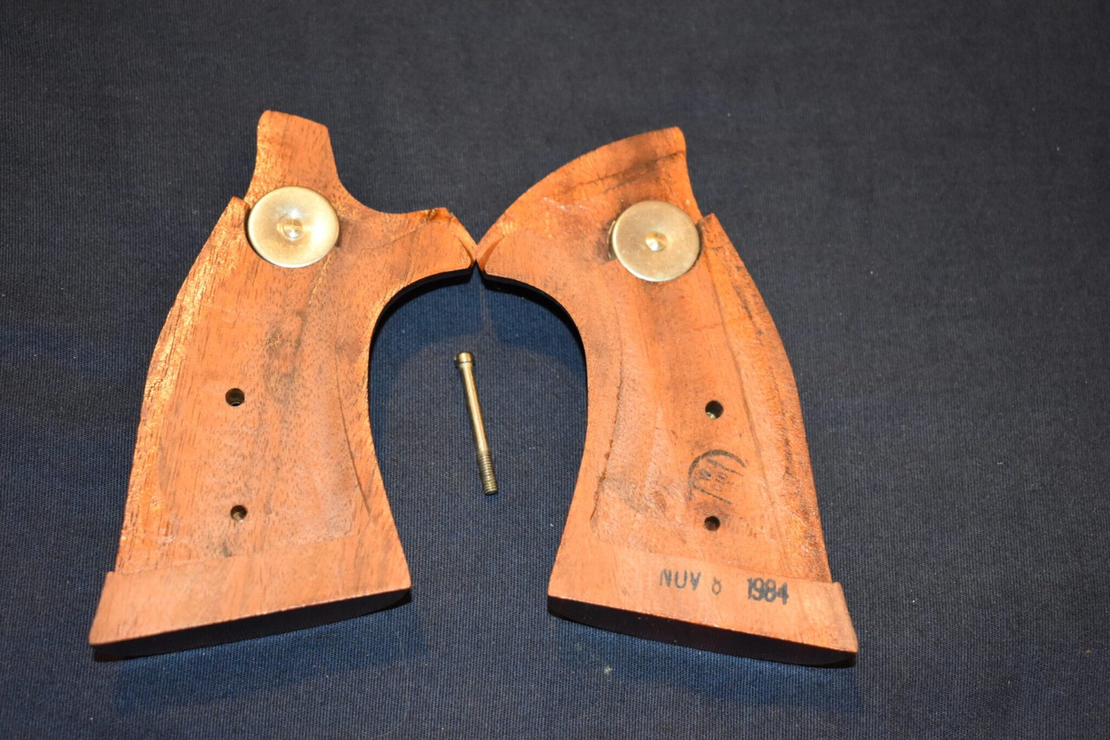 SMITH & WESSON FACTORY K FRAME TARGET GRIPS KCT15 - Image 3