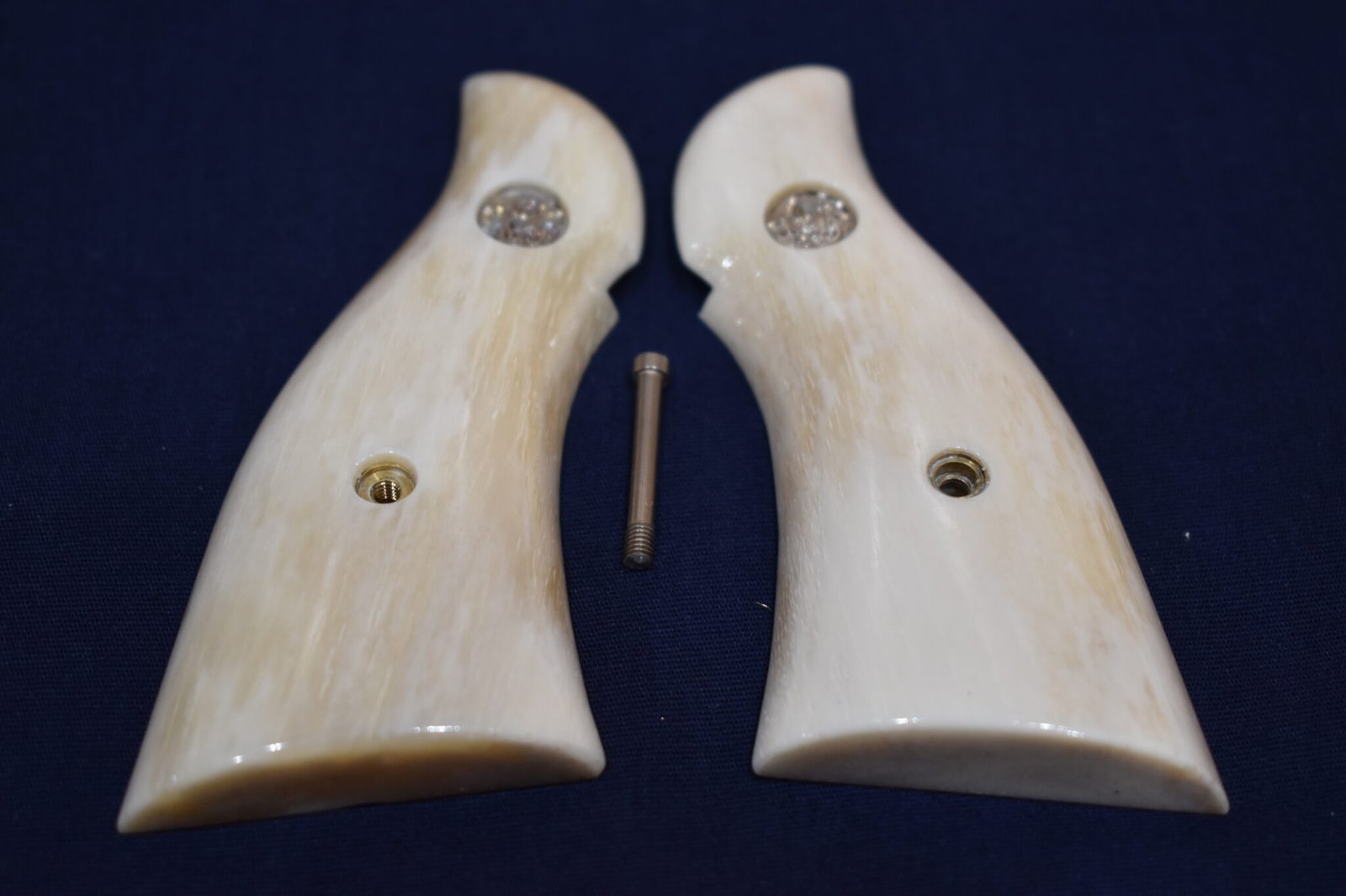 SMITH & WESSON K OR L FRAME SQUARE BUTT PREMIUM GRADE GIRAFFE BONE GRIPS KSQGB7 - Image 2