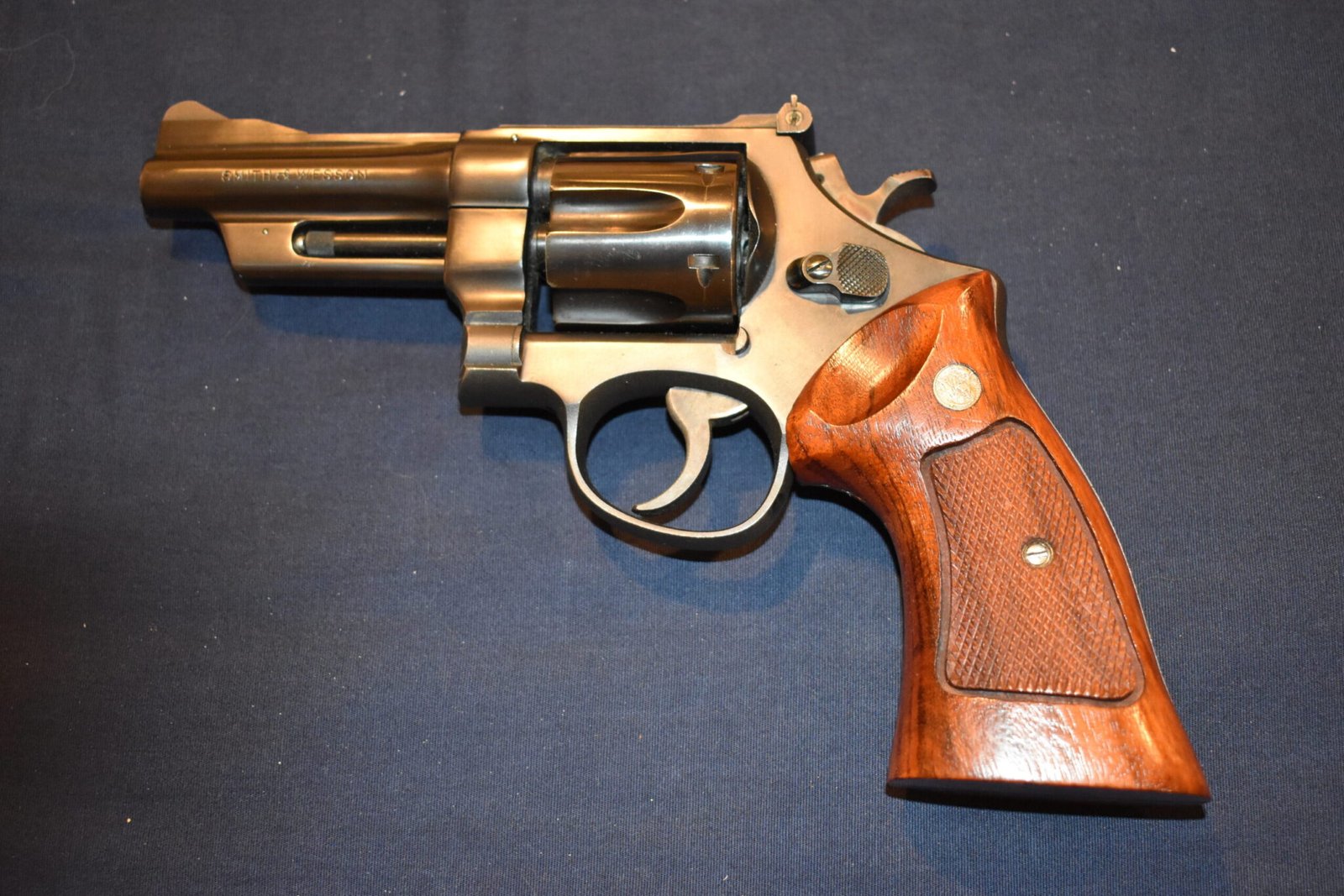SMITH & WESSON FACTORY N FRAME TARGET GRIPS NT45 - Image 4