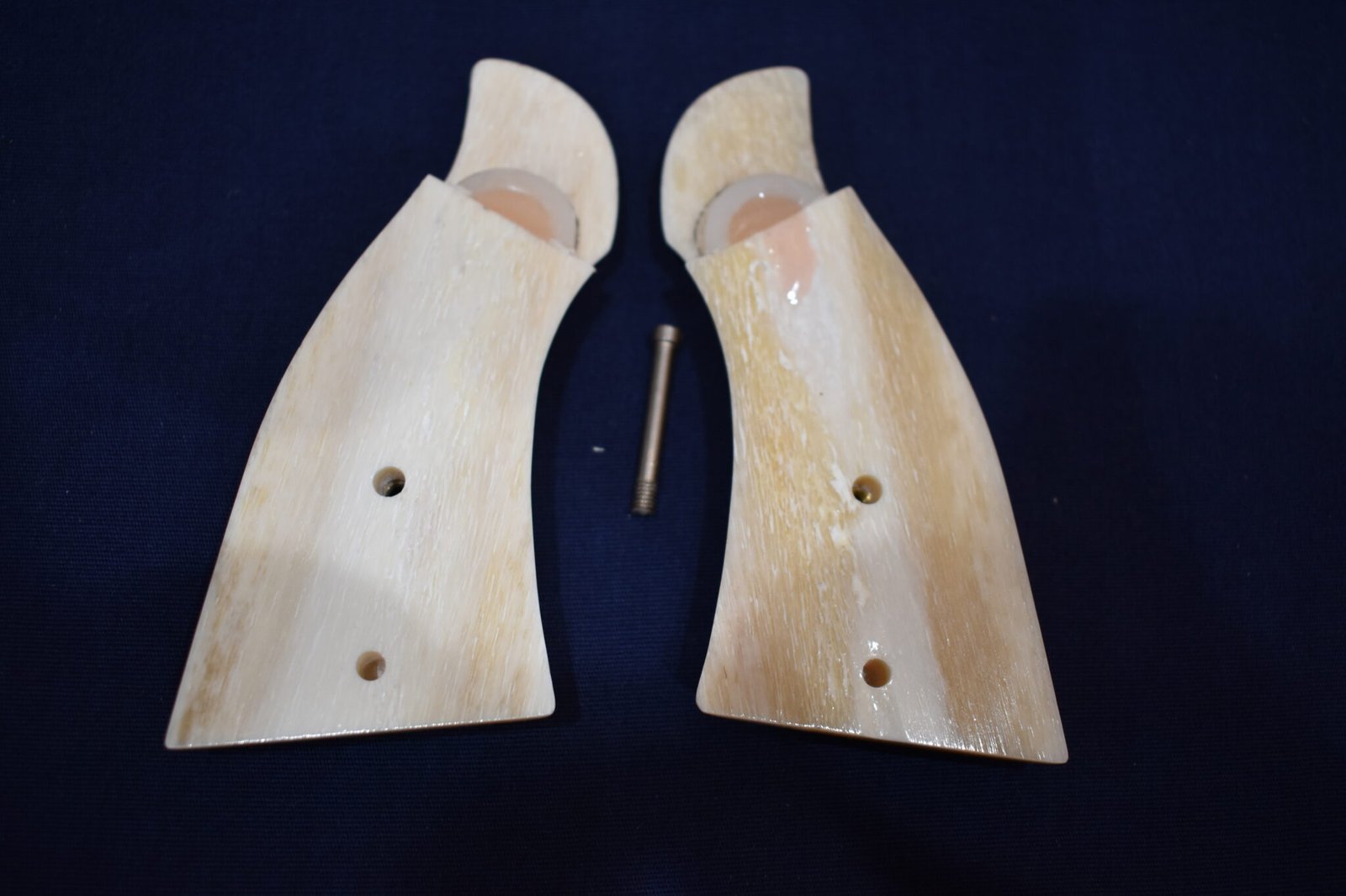 SMITH & WESSON K OR L FRAME SQUARE BUTT PREMIUM GRADE GIRAFFE BONE GRIPS KSQGB7 - Image 3