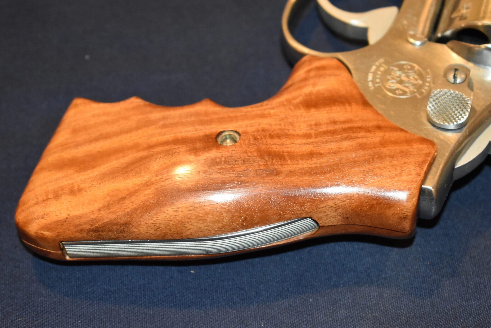 SMITH & WESSON K FRAME FUZZY FARRANT CUSTOM GRIPS SWKFF1 - Image 5