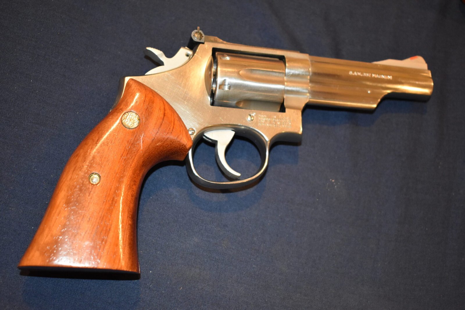 SMITH & WESSON FACTORY K FRAME PRESENTATION TARGET GRIPS KPT13 - Image 7