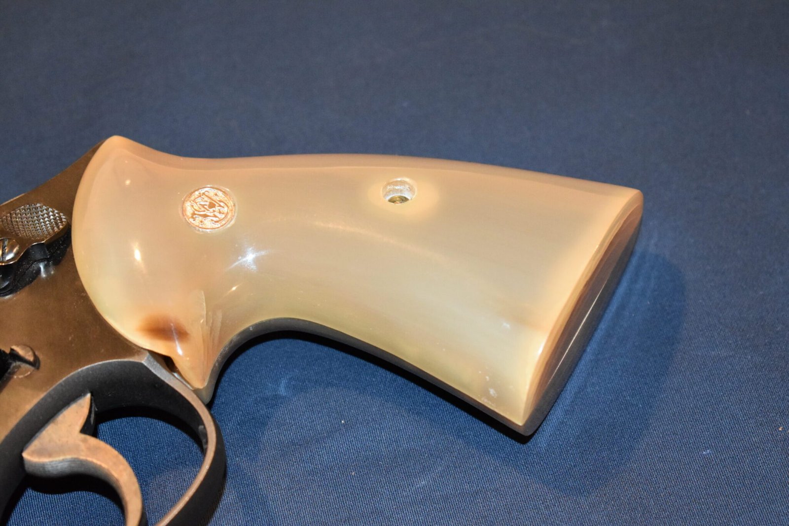 SMITH & WESSON N FRAME TARGET BUFFALO HORN GRIPS SWNTBH1 - Image 12