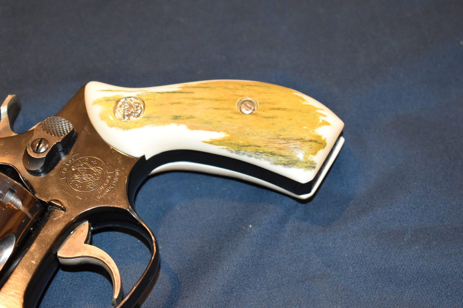 SMITH & WESSON J FRAME PREMIUM GRADE GIRAFFE BONE GRIPS JGB14 - Image 12