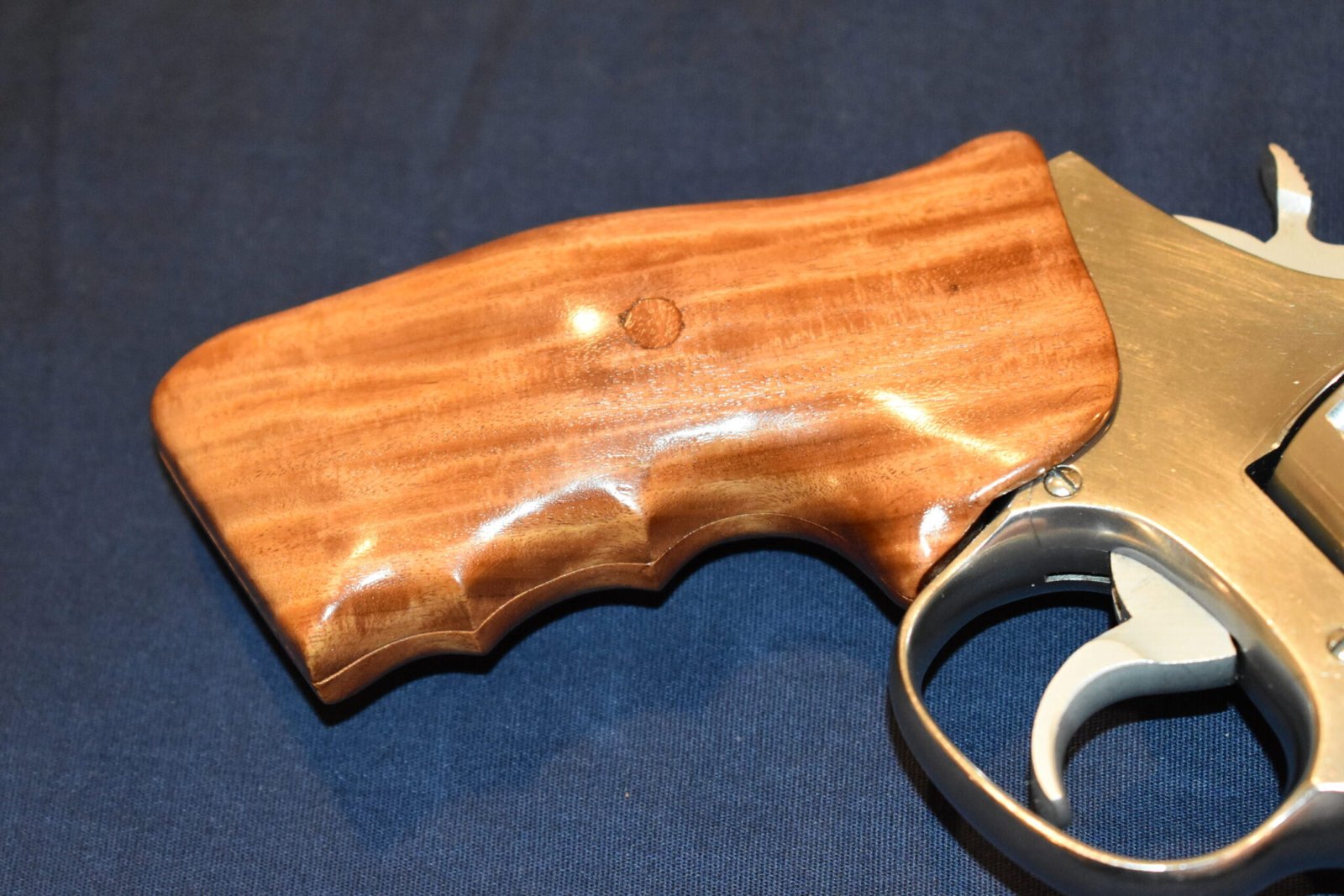 SMITH & WESSON K FRAME FUZZY FARRANT CUSTOM GRIPS SWKFF1 - Image 11