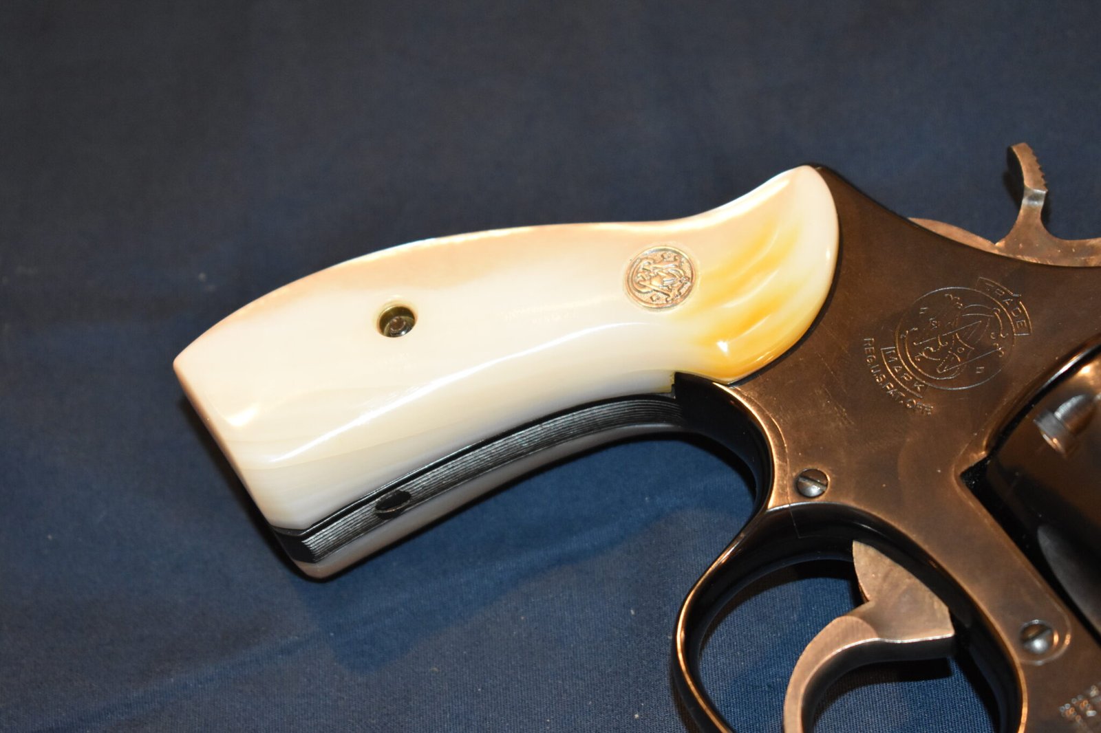 SMITH & WESSON N FRAME MOTHER OF PEARL GRIPS NRBMP1 - Image 11