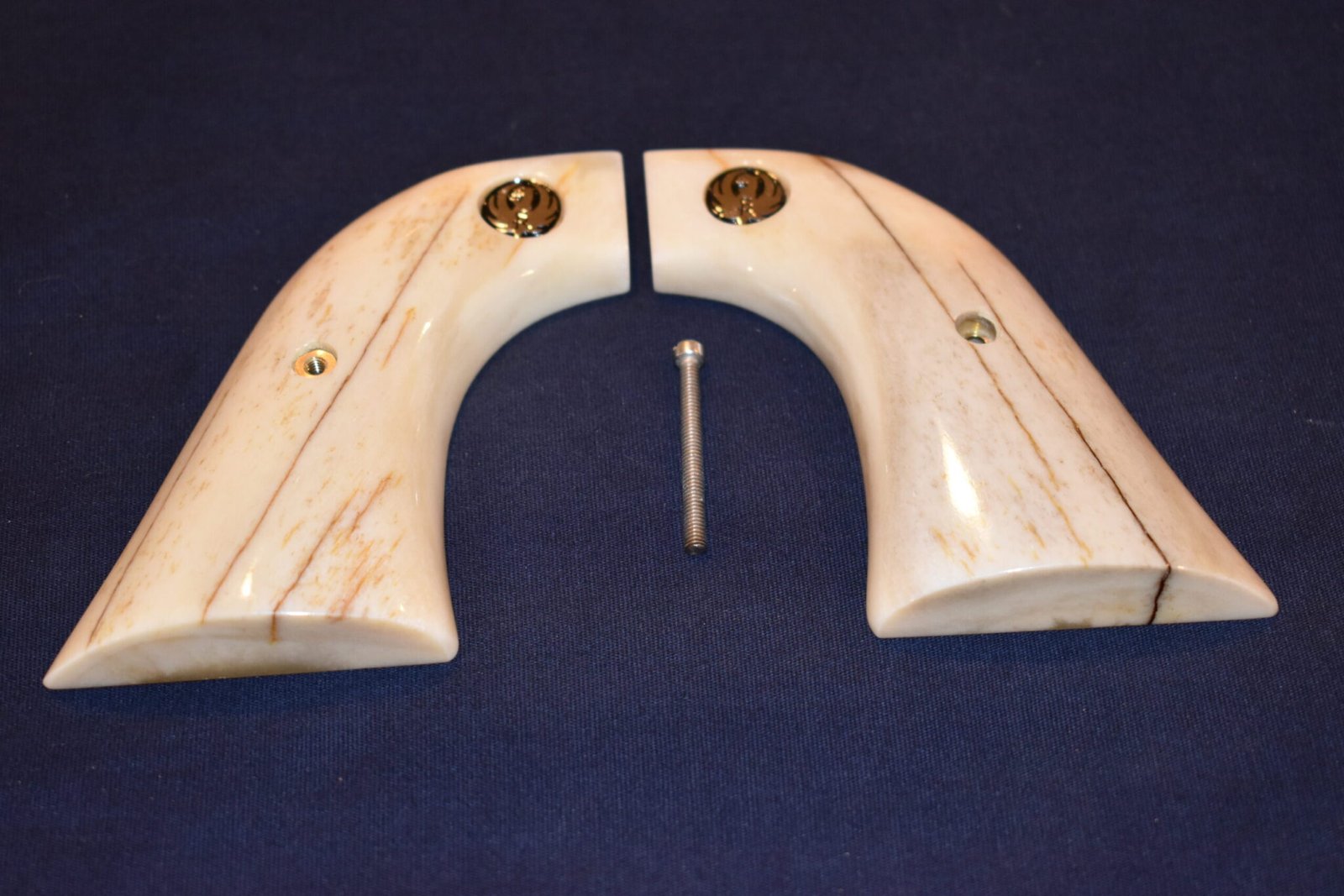 RUGER SUPER BLACKHAWK PREMIUM GIRAFFE BONE GRIPS RSBGB2 - Image 2