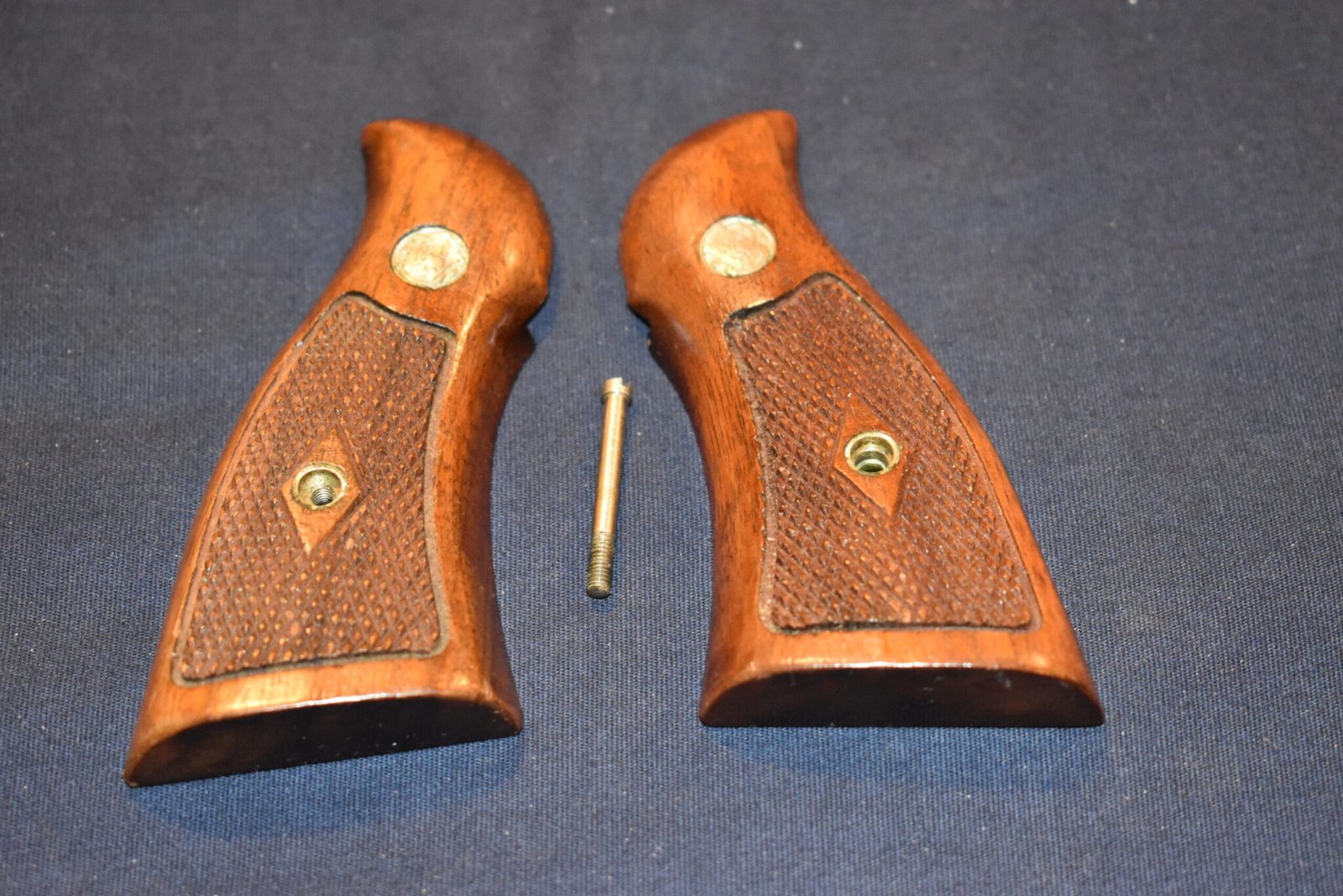 SMITH & WESSON N FRAME DIAMOND MAGNA GRIPS NDM6 - Image 2