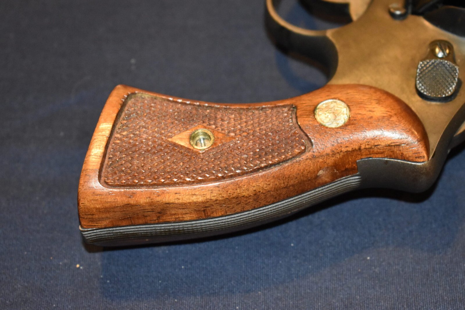 SMITH & WESSON N FRAME DIAMOND MAGNA GRIPS NDM6 - Image 5