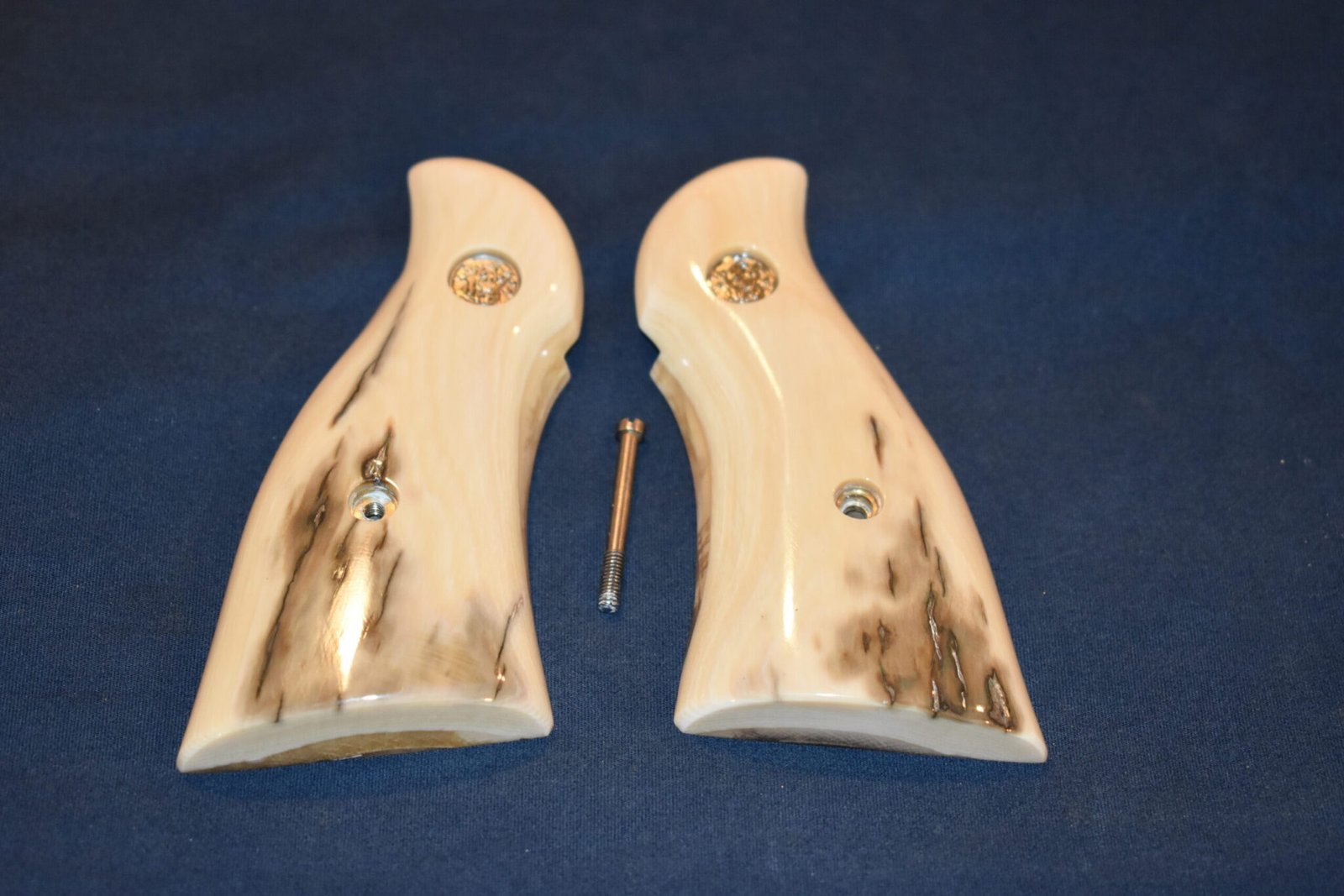 SMITH & WESSON N FRAME MAMMOTH IVORY GRIPS NMI2 - Image 2