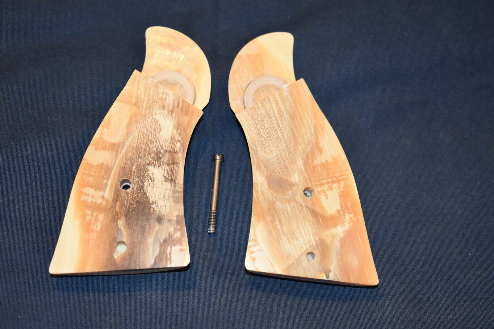 SMITH & WESSON N FRAME MAMMOTH IVORY GRIPS NMI2 - Image 3