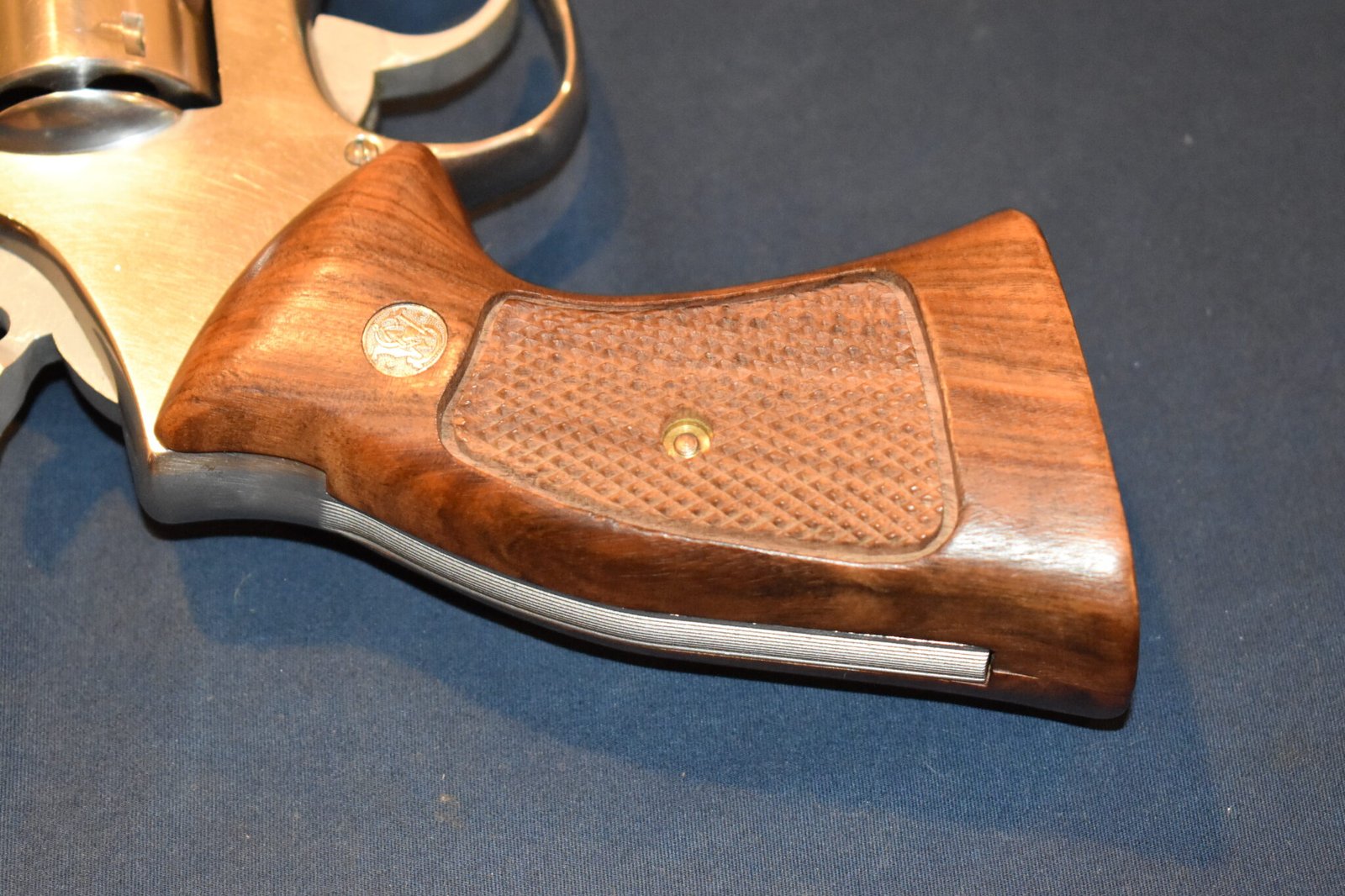 SMITH & WESSON FACTORY K FRAME TARGET GRIPS KCT21 - Image 6