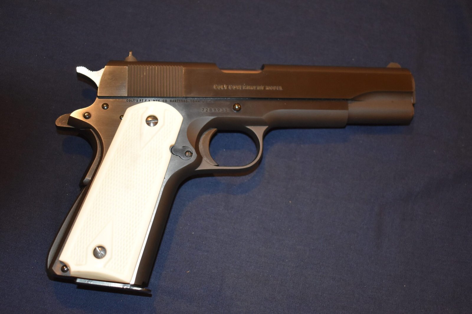 COLT 1911 CHECKERED BUFFALO BONE GRIPS 1911BB8 - Image 7