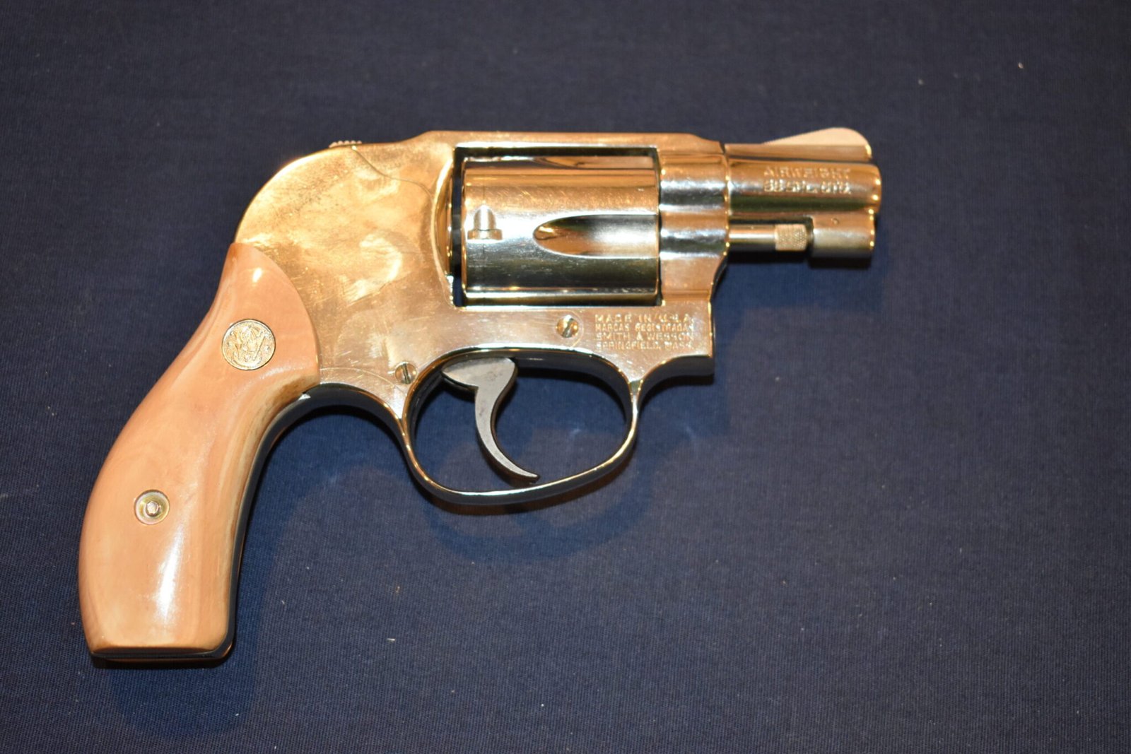 SMITH & WESSON J FRAME MAMMOTH IVORY GRIPS JMI7 - Image 7