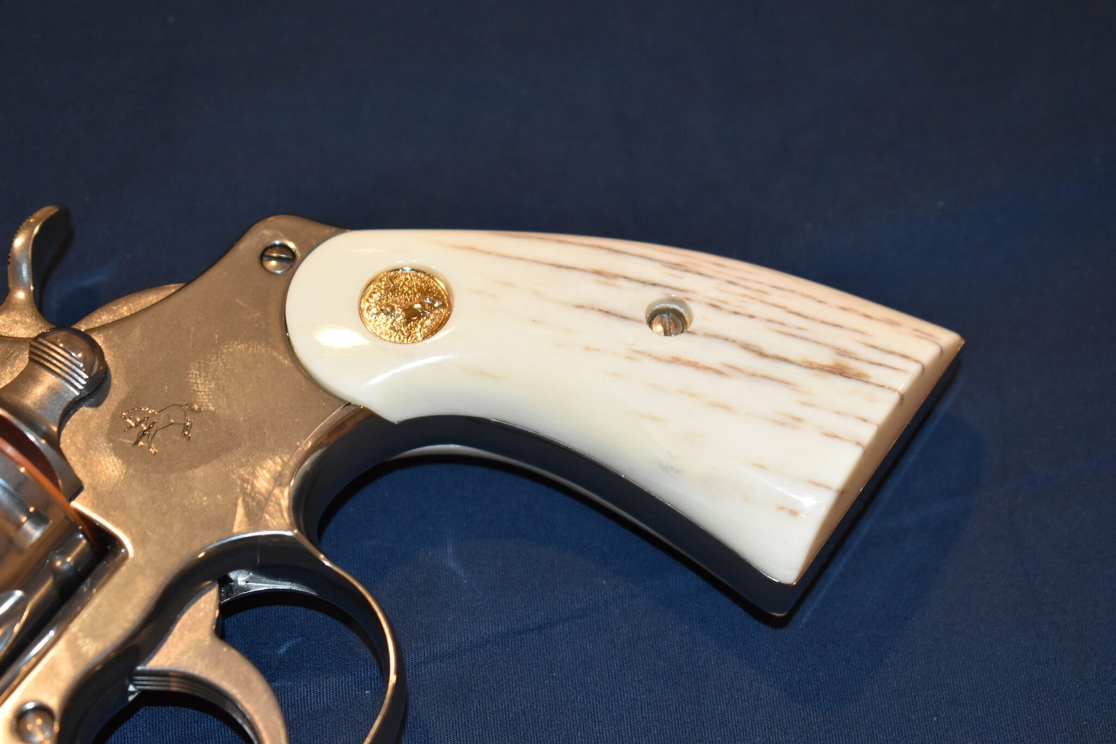 COLT PYTHON PREMIUM GRADE GIRAFFE BONE GRIPS CPGB13 - Image 12