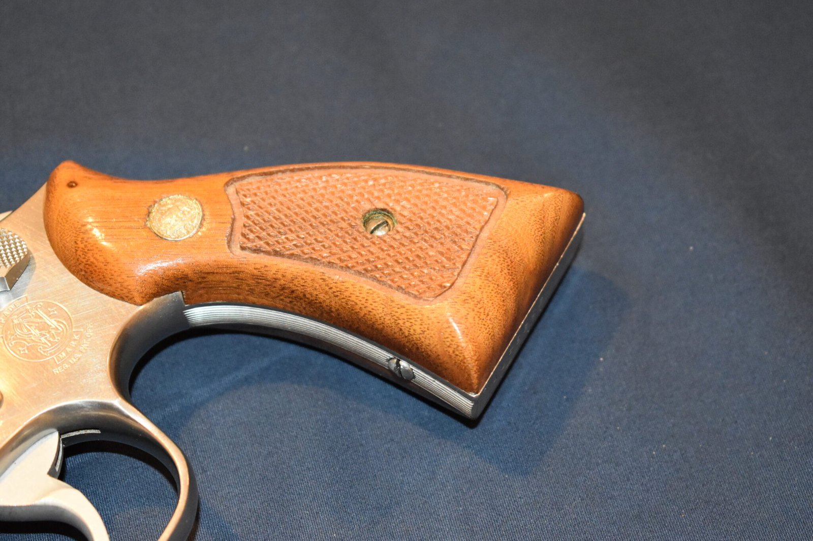 SMITH & WESSON K FRAME SQUARE BUTT FACTORY MAGNA GRIPS KSQPCM6 - Image 11