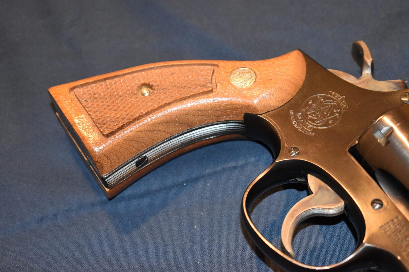 SMITH & WESSON K FRAME SQUARE BUTT MAGNA GRIPS KSQM12 - Image 11