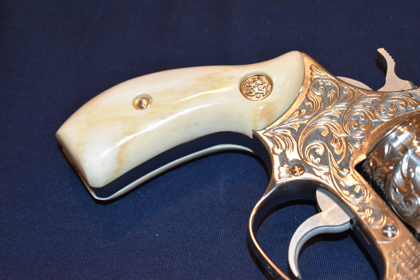 SMITH & WESSON J FRAME PREMIUM GRADE GIRAFFE BONE GRIPS JRTBGB10 - Image 12