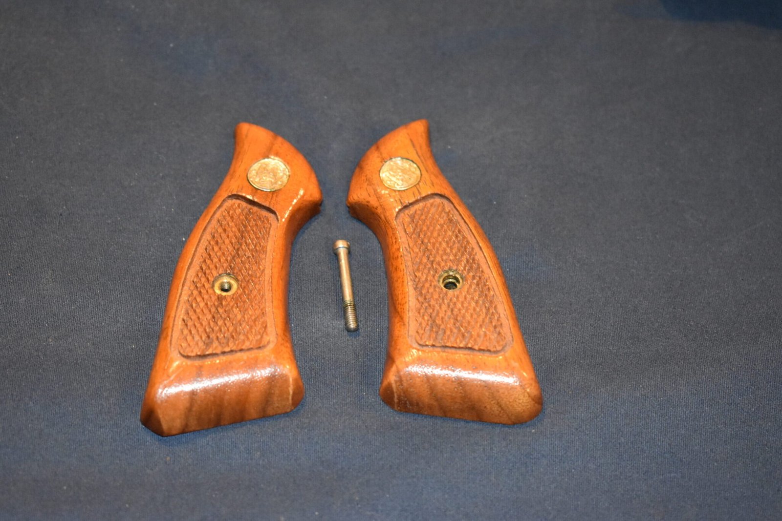SMITH & WESSON J FRAME GRIPS JSQM2 - Image 2