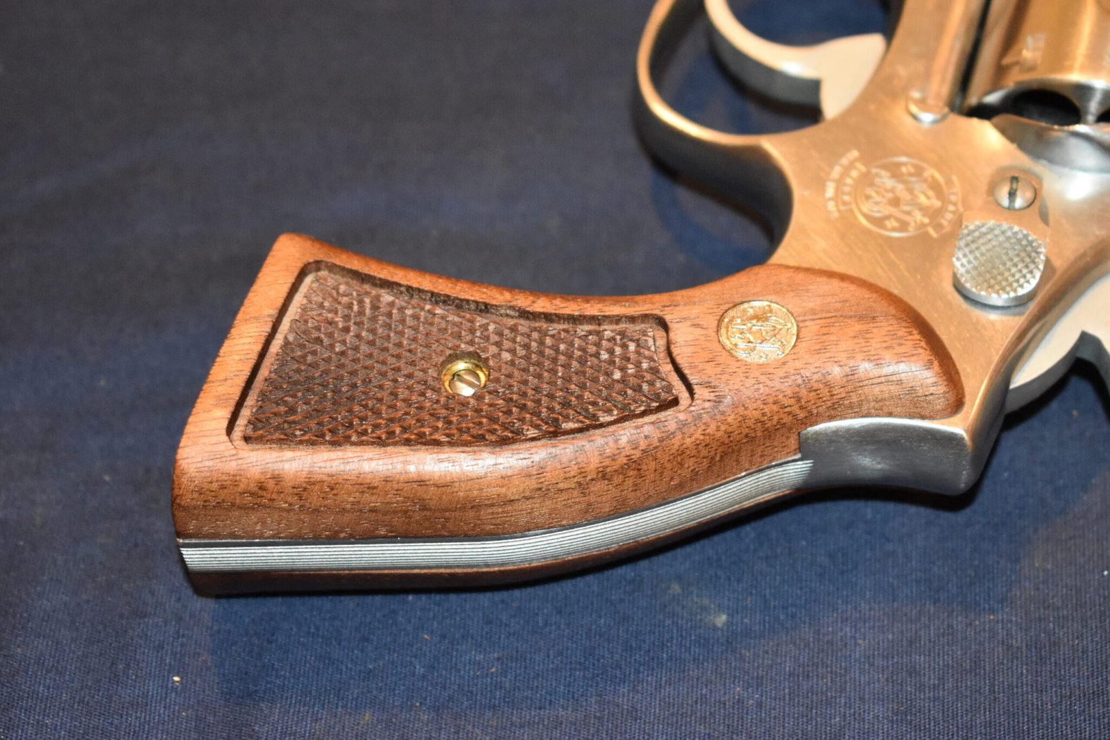 SMITH & WESSON K FRAME SQUARE BUTT MAGNA GRIPS KSQM6 - Image 5