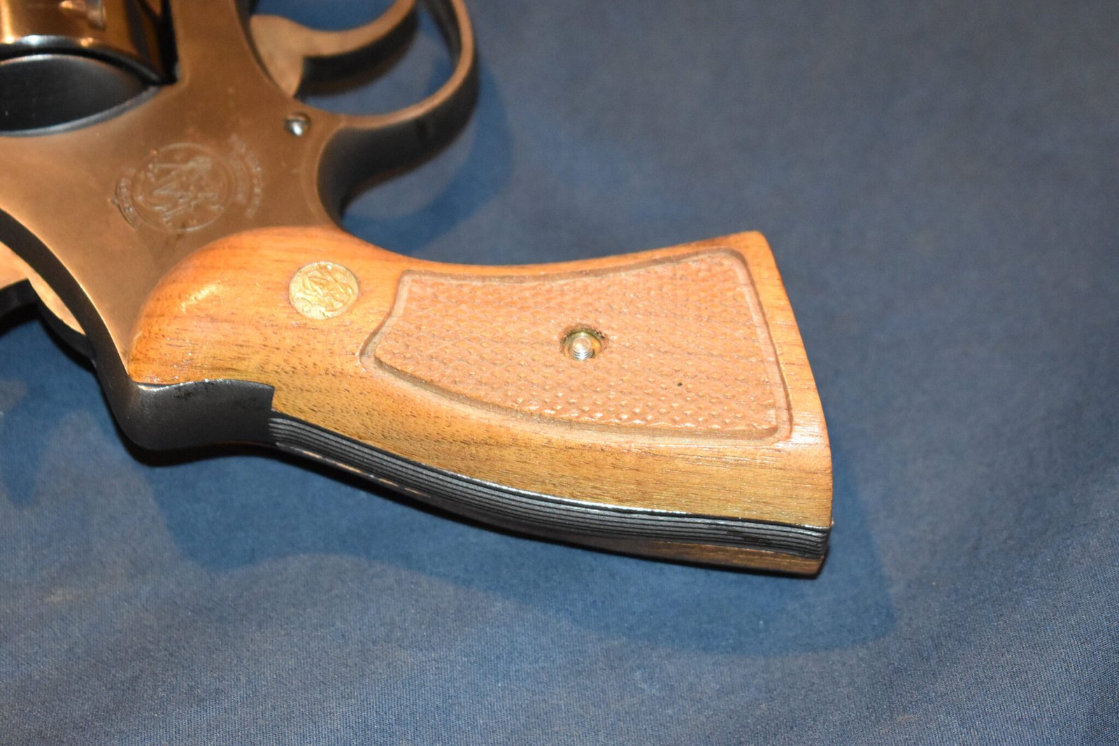 SMITH & WESSON N FRAME MAGNA GRIPS SWNM7 - Image 6