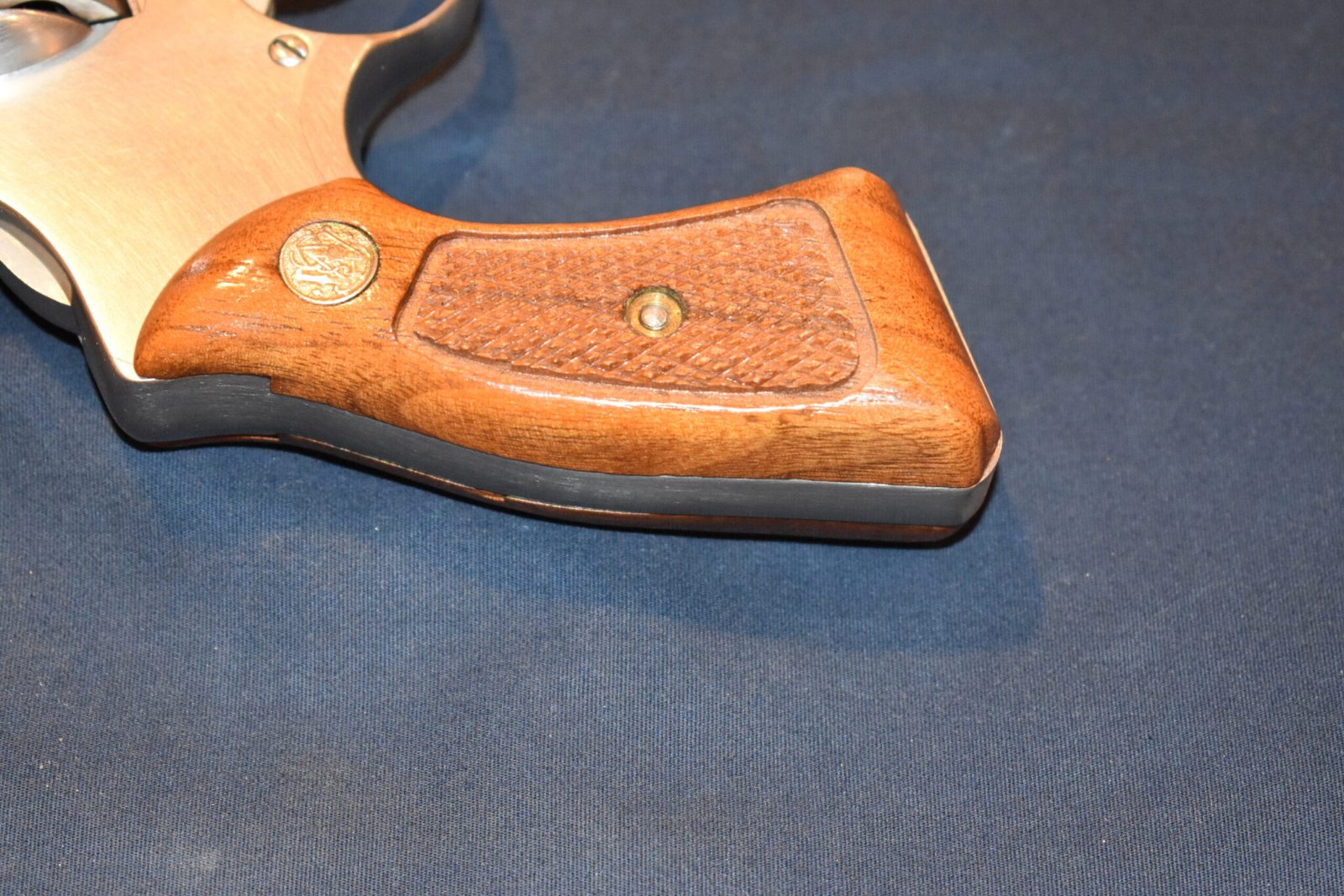SMITH & WESSON J FRAME GRIPS JSQM2 - Image 6