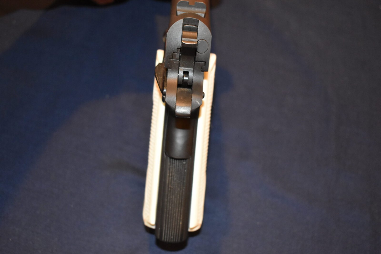 COLT 1911 CHECKERED BUFFALO BONE GRIPS 1911BB9 - Image 10