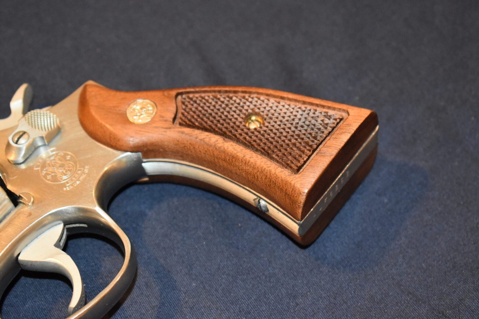 SMITH & WESSON K FRAME SQUARE BUTT MAGNA GRIPS KSQM6 - Image 12