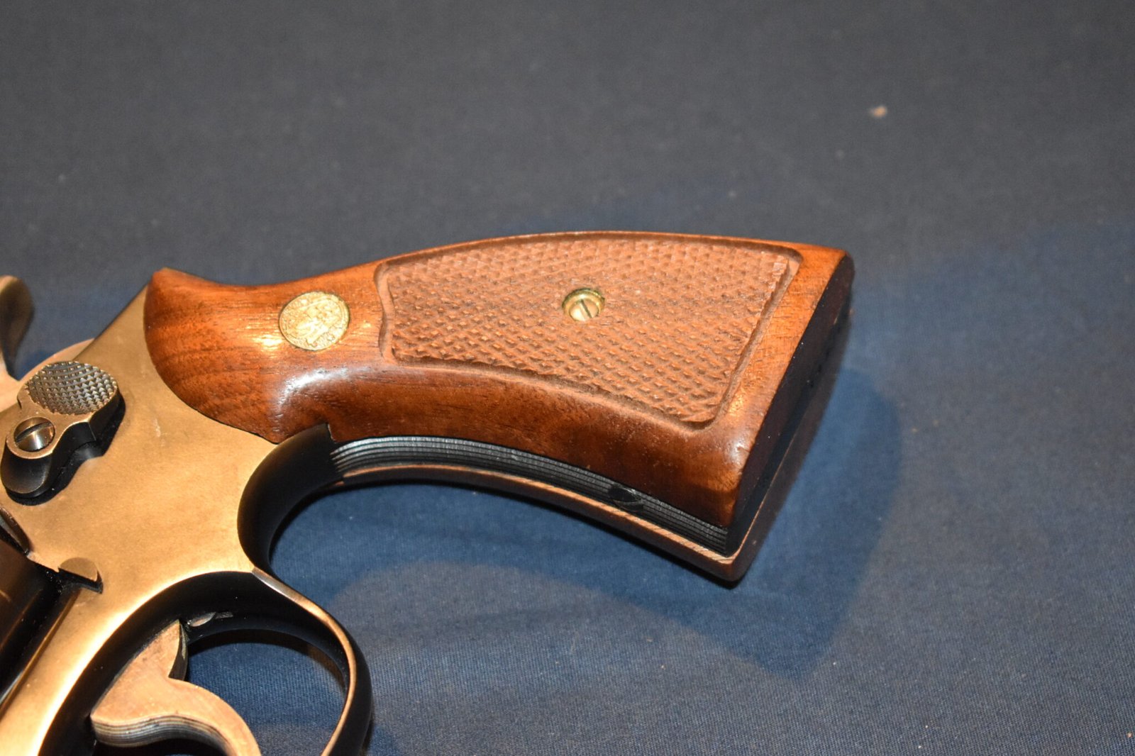 SMITH & WESSON K FRAME SQUARE BUTT MAGNA GRIPS KSQM13 - Image 12