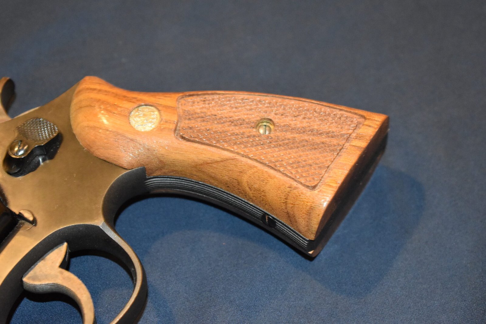 SMITH & WESSON N FRAME MAGNA GRIPS SWNM7 - Image 12