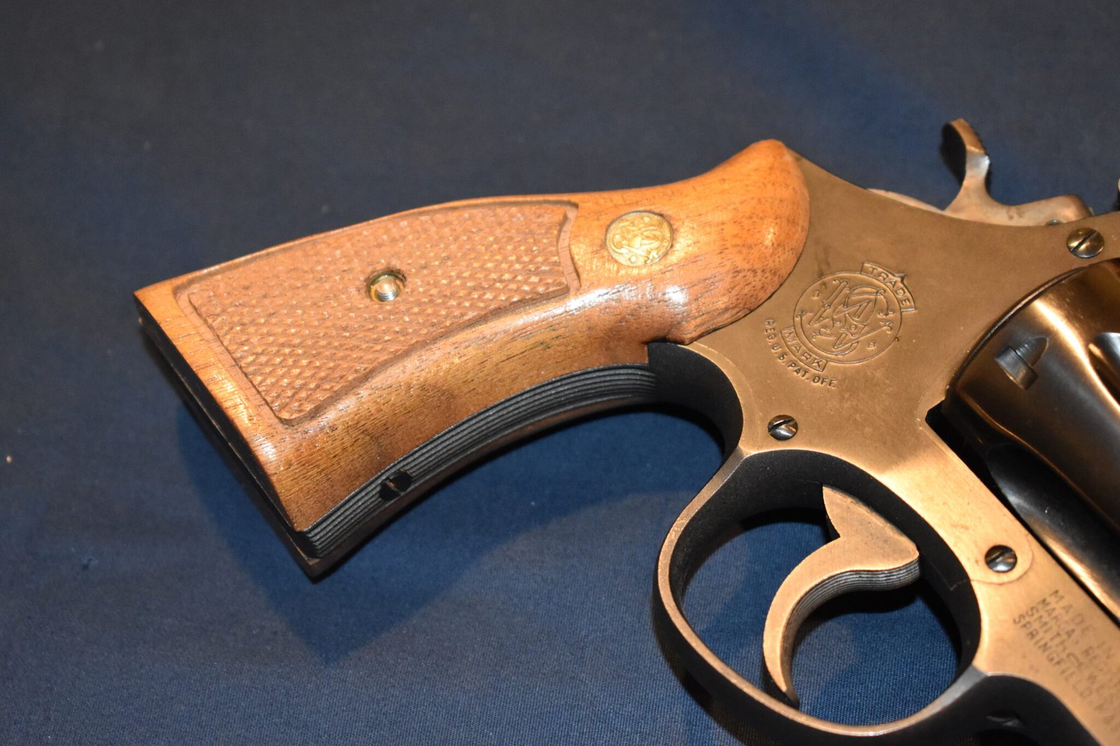 SMITH & WESSON N FRAME MAGNA GRIPS SWNM7 - Image 11
