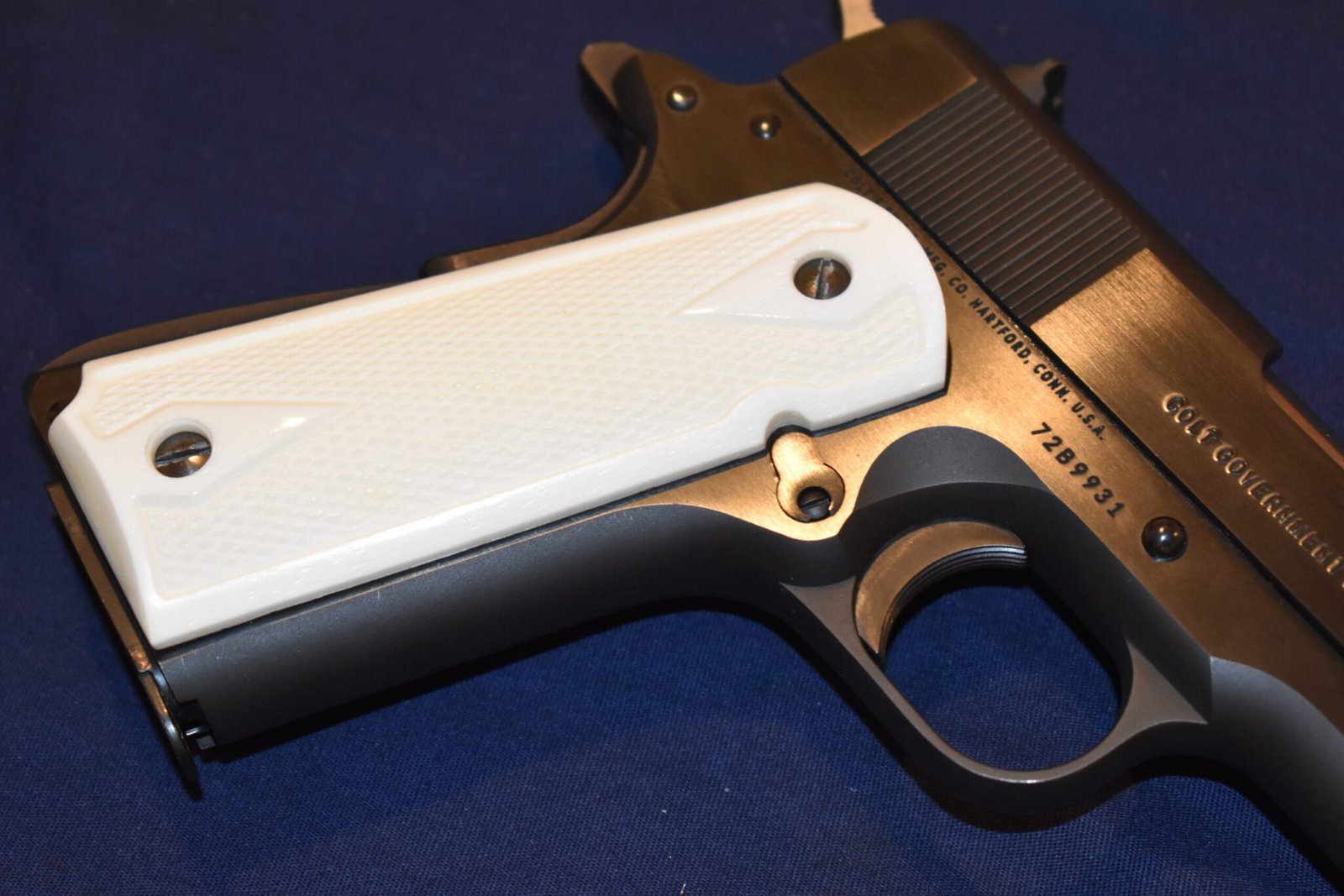 COLT 1911 CHECKERED BUFFALO BONE GRIPS 1911BB9 - Image 11