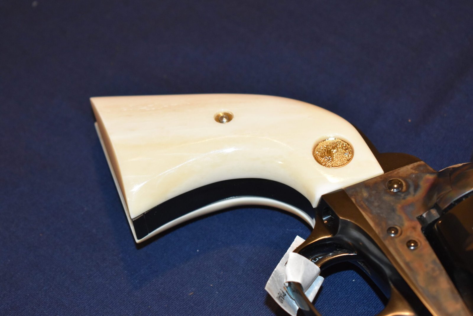 COLT SINGLE ACTION ARMY (S.A.A.) PREMIUM GRADE GIRAFFE BONE GRIPS SAAGB4 - Image 11