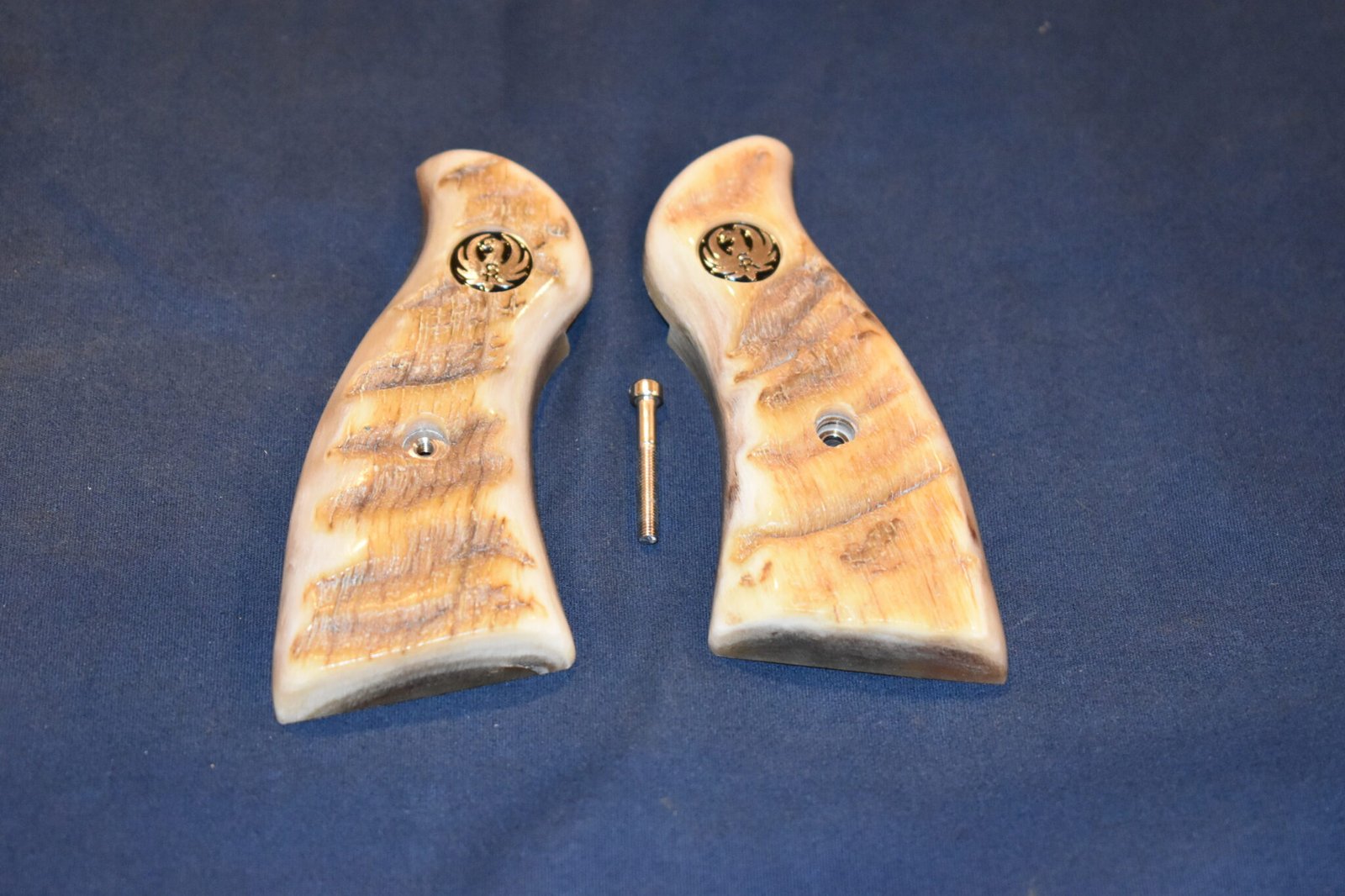 RUGER SECURITY SIX RAMS HORN GRIPS RSSRH1 - Image 2