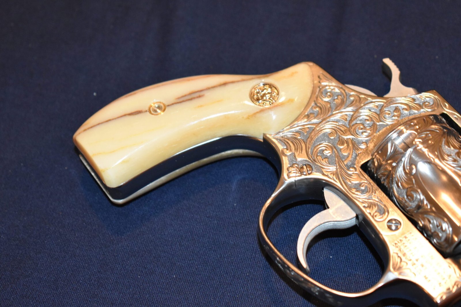 SMITH & WESSON J FRAME GIRAFFE BONE GRIPS JGB11 - Image 11