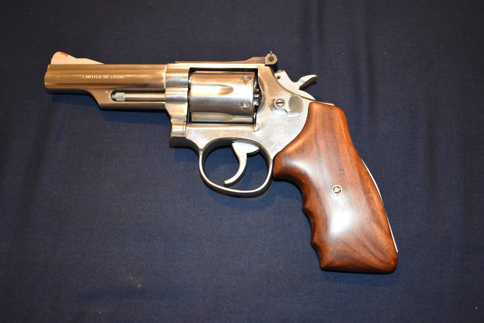 SMITH & WESSON K FRAME FUZZY FARRANT CUSTOM GRIPS SWKFF4 - Image 4