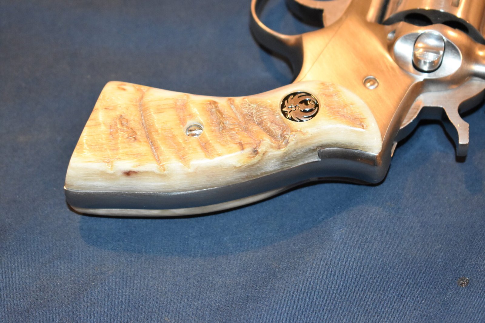 RUGER SECURITY SIX RAMS HORN GRIPS RSSRH1 - Image 5